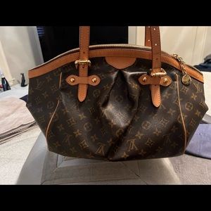 Louis Vuitton GM Tivoli bag. Excellent conditioN   PRICE REDUCTION !!!